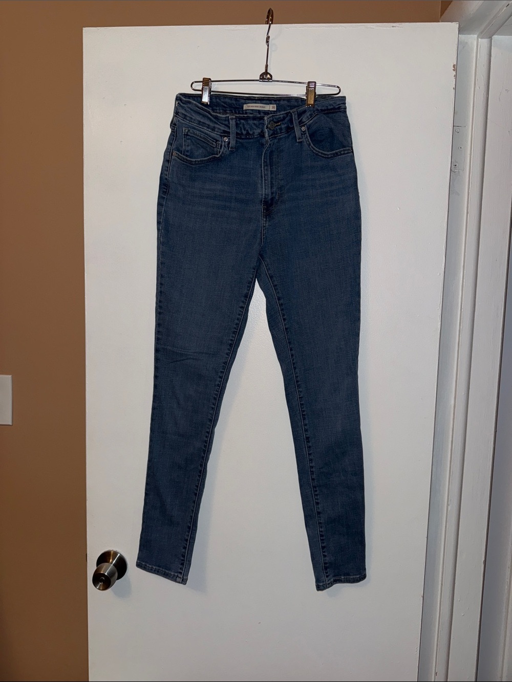 Levi’s Medium Blue Women’s High-Rise Skinny Jeans